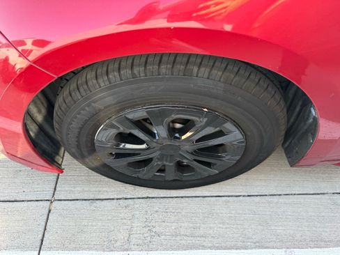Used 2020 Toyota Corolla LE w/ Carpet Mat Package (TMS) FWD image 9