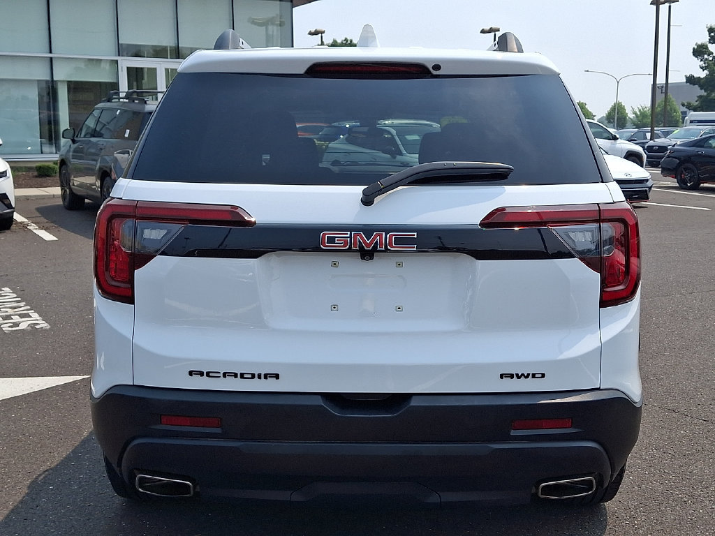 Used 2023 GMC Acadia SLE w/ Driver Convenience Package AWD/4WD image 5