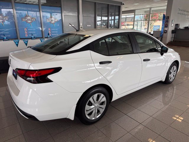 Used 2020 Nissan Versa S FWD image 5