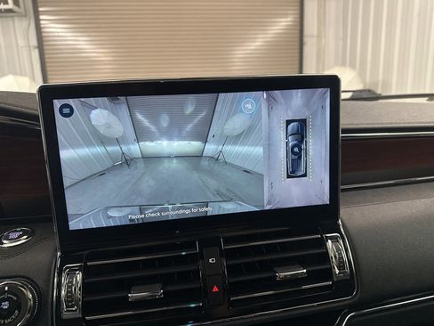 Used 2022 Lincoln Navigator Reserve image 24