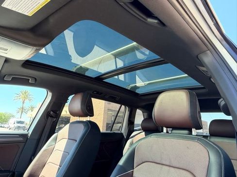 Used 2022 Volkswagen Tiguan SEL R-Line image 13