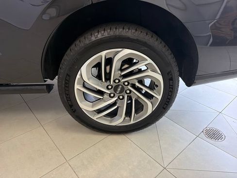 Used 2025 Lincoln Navigator Reserve AWD/4WD image 29