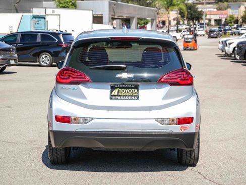 Used 2017 Chevrolet Bolt LT FWD image 7