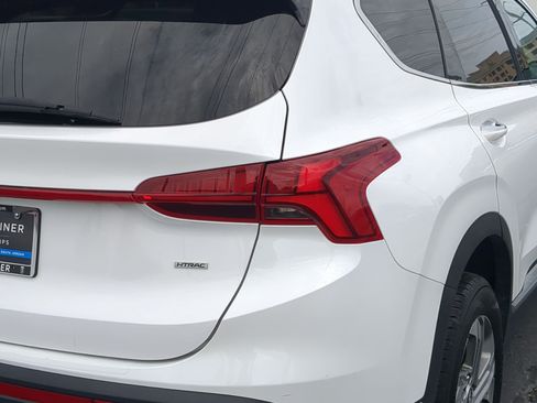 Used 2021 Hyundai Santa Fe SEL w/ Convenience + Premium Package AWD/4WD image 12