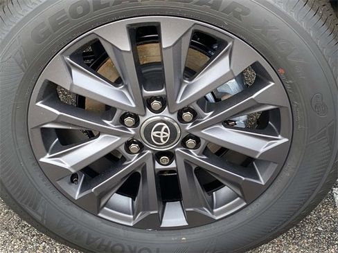 New 2025 Toyota Land Cruiser image 6