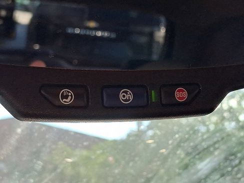 Used 2019 Buick Encore Sport Touring AWD/4WD image 25