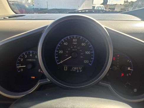 Used 2011 Honda Element EX image 23