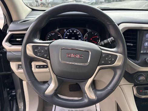 Used 2022 GMC Acadia Denali w/ Denali Ultimate Package image 18