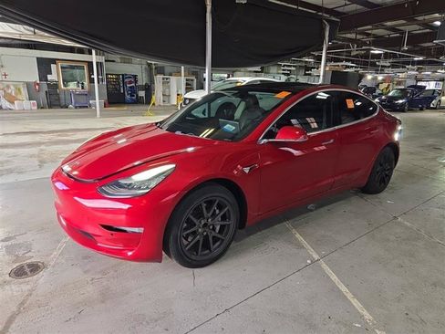 Used 2019 Tesla Model 3 Long Range RWD image 3