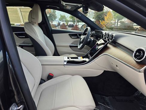Used 2025 Mercedes-Benz C 300 Sedan image 12