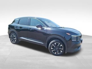 Certified 2025 Nissan Kicks SV AWD/4WD 360° Tour