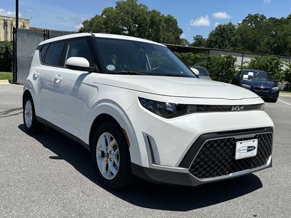 Used 2023 Kia Soul LX w/ LX Technology Package