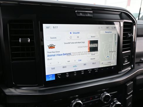 New 2026 Ford F250 Lariat w/ Black Appearance Package image 24