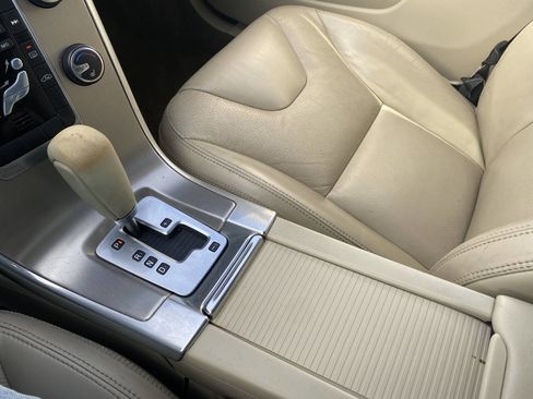 Used 2012 Volvo XC60 3.2 image 30