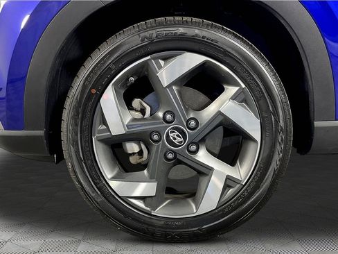Certified 2026 Hyundai Venue SEL FWD image 32