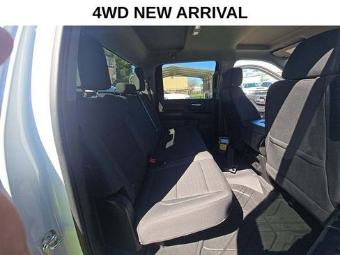 Used 2025 Chevrolet Silverado 2500 Custom w/ Custom Value Package AWD/4WD image 8