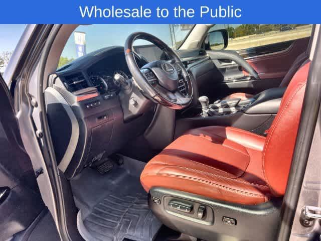 Used 2017 Lexus LX 570 4WD w/ Luxury Package image 3