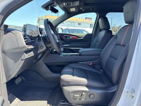New 2026 Chevrolet Traverse RS AWD/4WD image 22