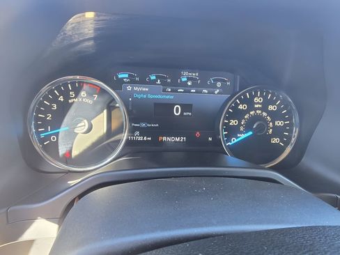 Used 2016 Ford F150 Lariat w/ Equipment Group 501A Mid image 25