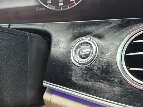 Used 2019 Mercedes-Benz E 450 4MATIC Wagon image 32