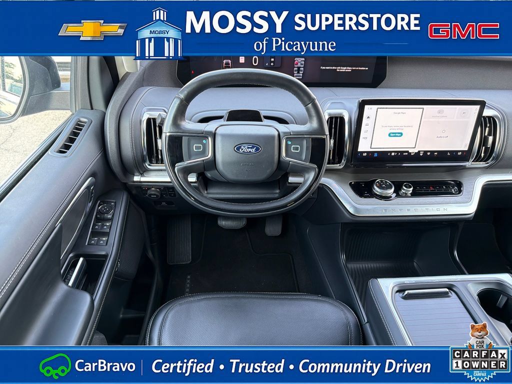 Used 2025 Ford Expedition Max Platinum AWD/4WD image 15