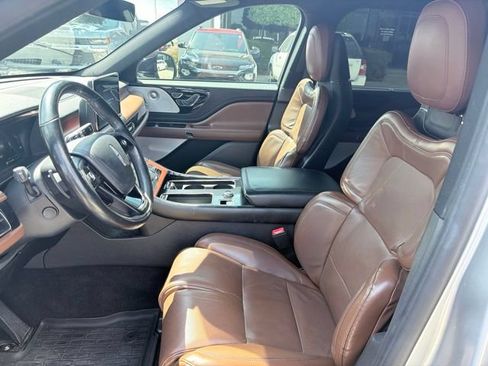Used 2020 Lincoln Aviator Reserve w/ Equipment Group 202A AWD/4WD image 10