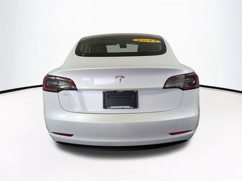 Used 2021 Tesla Model 3 Standard Range Plus image 6