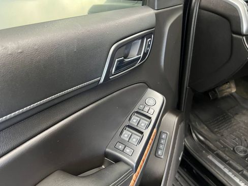Used 2018 Chevrolet Tahoe Premier image 11