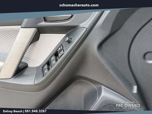 Used 2018 Subaru Forester 2.5i AWD/4WD image 27