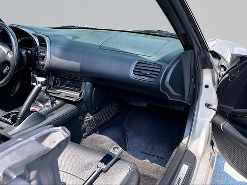 Used 2002 Honda S2000 image 20