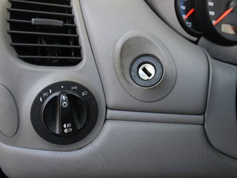 Used 2003 Porsche 911 Cabriolet image 23