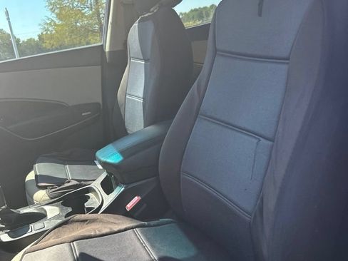 Used 2017 Hyundai Santa Fe Sport FWD image 18