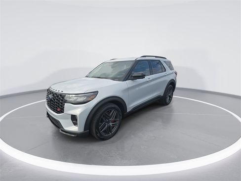 New 2026 Ford Explorer ST w/ Sun And Sound Package image 4