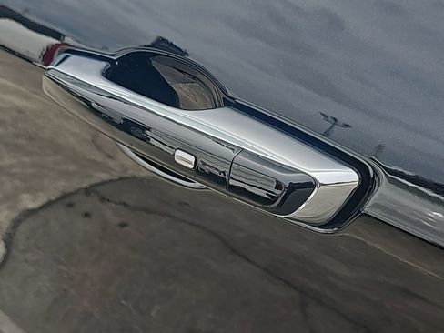 Used 2025 Buick Enclave Avenir w/ Super Cruise Package image 10