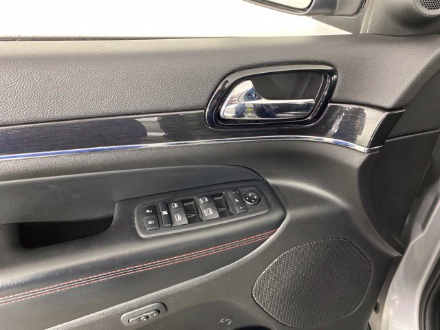 Used 2020 Jeep Grand Cherokee Trailhawk w/ Protech Group AWD/4WD image 16