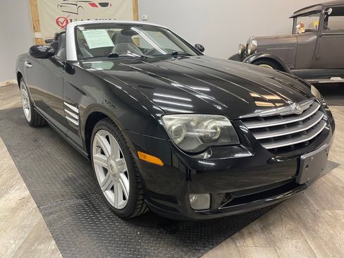Used 2005 Chrysler Crossfire Limited image 6