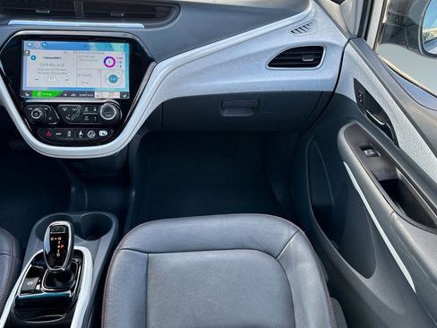 Used 2017 Chevrolet Bolt Premier image 29