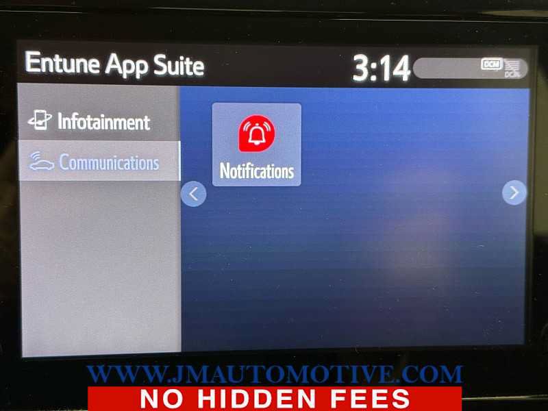 Used 2020 Toyota Corolla LE FWD image 25