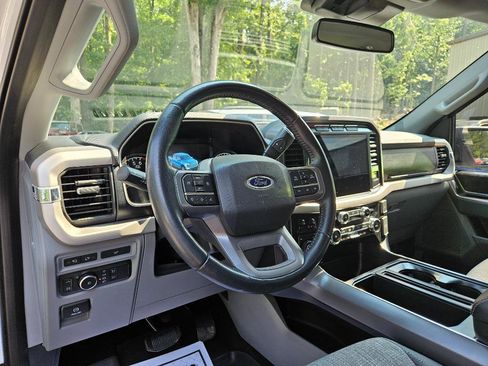 Used 2022 Ford F150 XLT w/ Equipment Group 302A High image 19