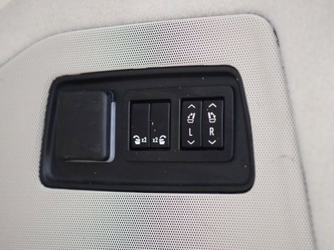 Used 2022 Cadillac Escalade Sport Platinum image 26