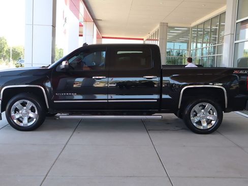 Used 2014 Chevrolet Silverado 1500 LTZ Z71 w/ LTZ Plus Package AWD/4WD image 4