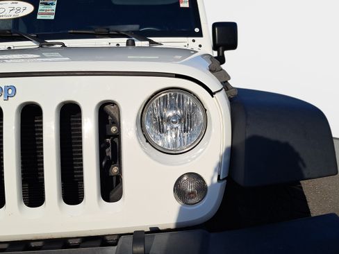Used 2018 Jeep Wrangler Unlimited Sport S AWD/4WD image 26