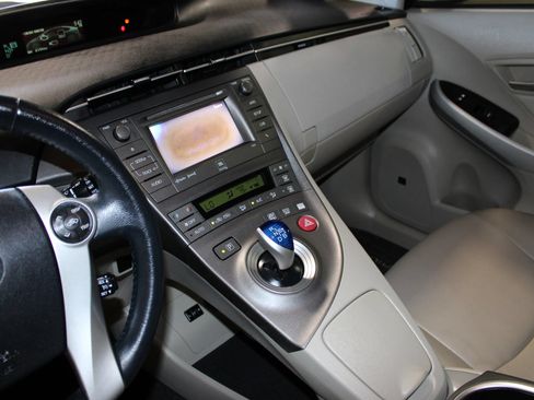 Used 2012 Toyota Prius Four FWD image 19