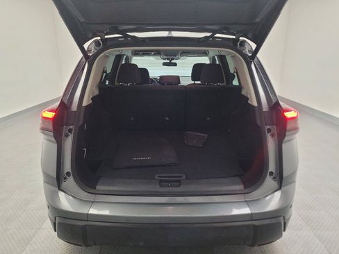Used 2024 Nissan Rogue SV FWD image 29