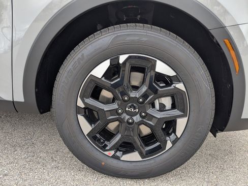 New 2026 Kia Sorento S FWD image 11