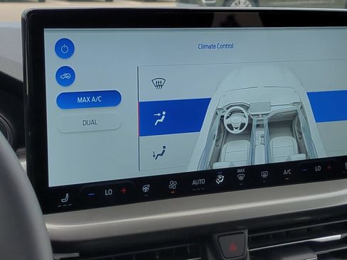 New 2025 Ford Escape SE FWD image 27