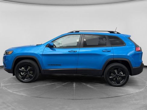 Used 2021 Jeep Cherokee Latitude Plus AWD/4WD image 6