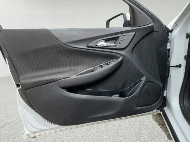 Used 2022 Chevrolet Malibu LT FWD image 18