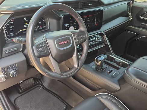 Used 2024 GMC Sierra 1500 AT4X AWD/4WD image 18
