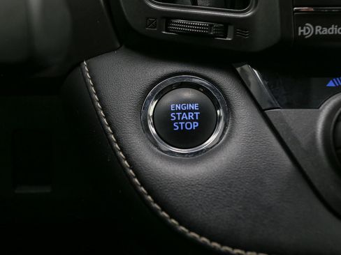 Used 2017 Toyota RAV4 XLE w/ Plus Extra Value Package image 31